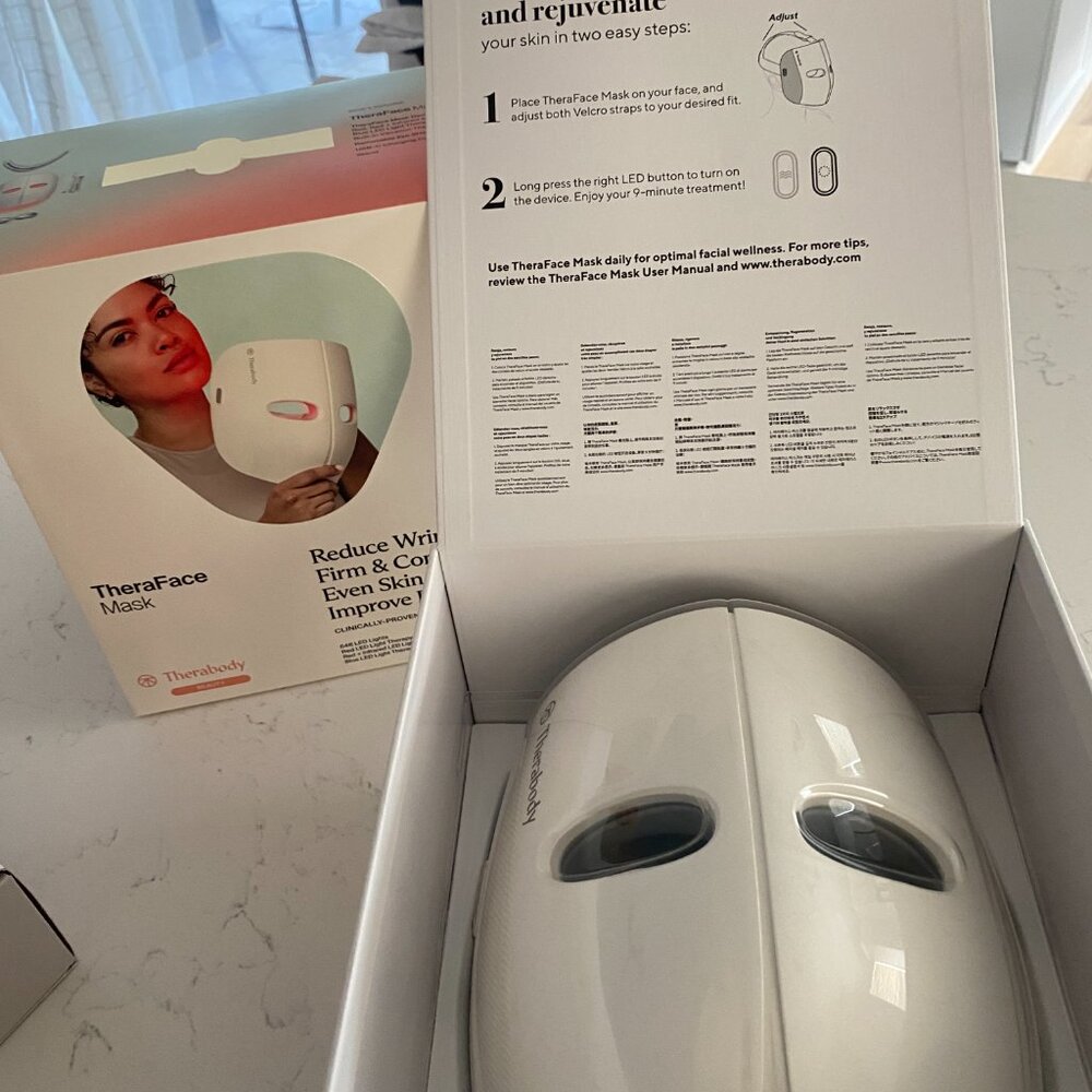 🌟 Therabody Theraface LED Light Therapy Mask – Perfect Gift! 🎁